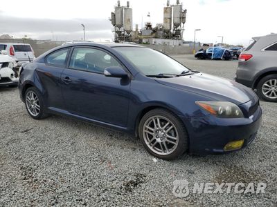 Czwarte zdjęcie samochodu z boku: 2010 TOYOTA SCION TC VIN:JTKDE3B74A0318003 - miniatura