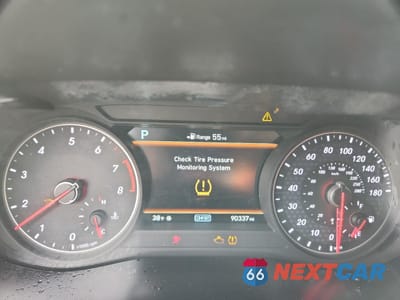 Zdjęcie 9 z 15 samochodu: 2019 GENESIS G70 ELITE VIN:KMTG74LE3KU011001 - miniatura