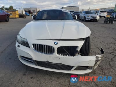 Piąte zdjęcie samochodu w środku: 2009 BMW Z4 SDRIVE35I VIN:WBALM73599E381751 - miniatura