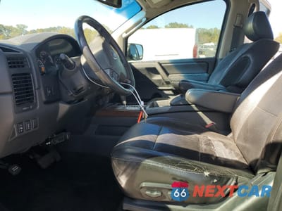Zdjęcie 7 z 13 samochodu: 2010 NISSAN TITAN XE VIN:1N6BA0EC0AN309770 - miniatura