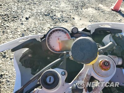 Zdjęcie 7 z 8 samochodu: 2010 BMW S 1000 RR VIN:WB1051705AZV41374 - miniatura