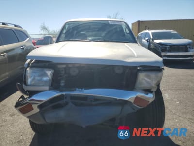 Piąte zdjęcie samochodu w środku: 1997 TOYOTA 4RUNNER SR5 VIN:JT3GN86R9V0039217 - miniatura