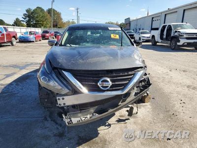 Piąte zdjęcie samochodu w środku: 2017 NISSAN ALTIMA VIN:1N4AL3AP6HC152230 - miniatura