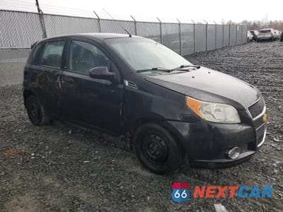 Czwarte zdjęcie samochodu z boku: 2011 CHEVROLET AVEO LS VIN:3G1TB6DG2BL135920 - miniatura