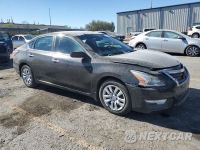 Czwarte zdjęcie samochodu z boku: 2015 NISSAN ALTIMA 2.5 VIN:1N4AL3AP5FC260738 - miniatura