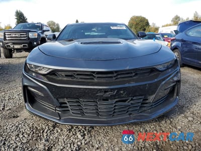 Piąte zdjęcie samochodu w środku: 2019 CHEVROLET CAMARO SS VIN:1G1FE1R74K0118341 - miniatura