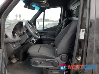 Zdjęcie 7 z 13 samochodu: 2024 MERCEDES-BENZ SPRINTER 2500 VIN:W1Y4NBHY1RT176913 - miniatura