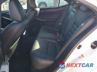 Zdjęcie 10 z 14 samochodu: 2016 LEXUS IS350 VIN:JTHBE1D24G5028049 - miniatura