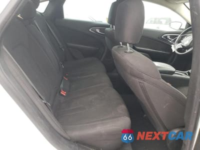 Zdjęcie 10 z 12 samochodu: 2016 CHRYSLER 200 LIMITED VIN:1C3CCCAB4GN104823 - miniatura