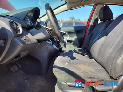 Zdjęcie 7 z 12 samochodu: 2013 MAZDA MAZDA2 VIN:JM1DE1KY1D0170918 - miniatura