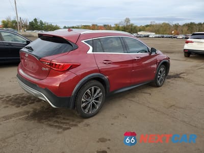 Trzecie zdjęcie samochodu z tyłu: 2018 INFINITI QX30 BASE VIN:SJKCH5CR5JA057655 - miniatura