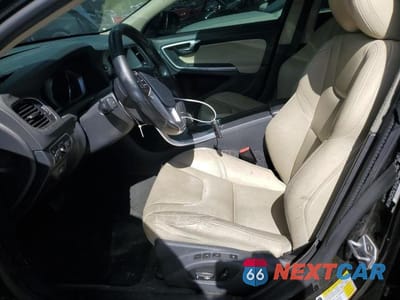 Zdjęcie 7 z 12 samochodu: 2018 VOLVO V60 T5 WAGON DYNAMIC VIN:YV140MELXJ2389290 - miniatura