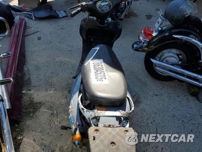 Zdjęcie 6 z 10 samochodu: 2010 OTHER MOTORCYCLE SCOOTER VIN:L9NTEACT4B1004352 - miniatura