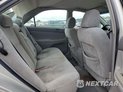 Zdjęcie 10 z 12 samochodu: 2004 TOYOTA CAMRY LE VIN:4T1BE32K54U871142 - miniatura