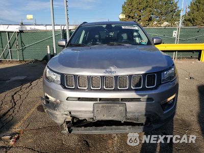 Piąte zdjęcie samochodu w środku: 2018 JEEP COMPASS LATITUDE VIN:3C4NJDBB0JT178360 - miniatura