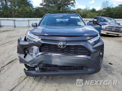 Piąte zdjęcie samochodu w środku: 2024 TOYOTA RAV4 XLE PREMIUM VIN:2T3A1RFV1RC467401 - miniatura