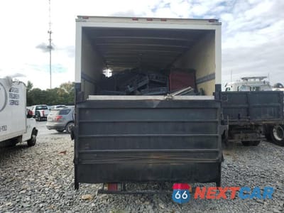 Zdjęcie 6 z 13 samochodu: 2013 ISUZU NPR VIN:54DB4W1B8DS800213 - miniatura