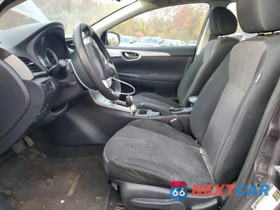 Zdjęcie 7 z 12 samochodu: 2014 NISSAN SENTRA S VIN:3N1AB7AP1EL674576 - miniatura