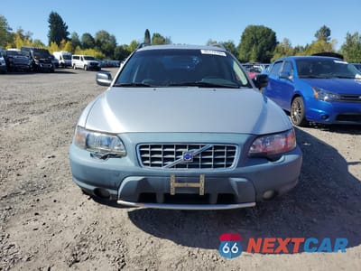 Piąte zdjęcie samochodu w środku: 2002 VOLVO V70 XC VIN:YV1SZ58D021068728 - miniatura