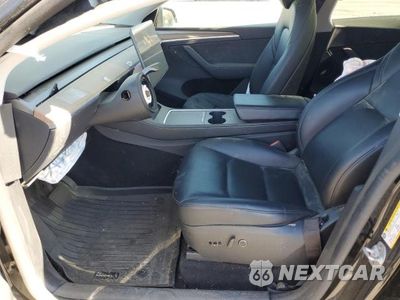 Zdjęcie 7 z 12 samochodu: 2024 TESLA Y VIN:7SAYGDEE2RF061958 - miniatura