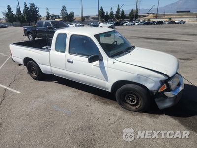 Czwarte zdjęcie samochodu z boku: 1998 TOYOTA TACOMA XTRACAB VIN:4TAVL52N3WZ007916 - miniatura
