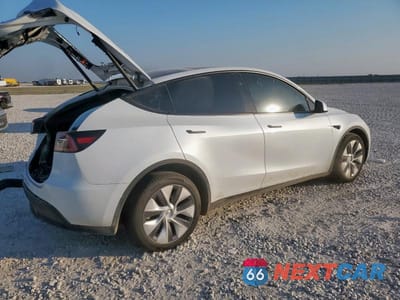 Trzecie zdjęcie samochodu z tyłu: 2023 TESLA MODEL Y VIN:7SAYGDEE2PA166803 - miniatura