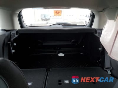 Zdjęcie 10 z 13 samochodu: 2023 MINI COOPER S VIN:WMW53DK08P2T10216 - miniatura