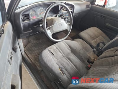 Zdjęcie 8 z 12 samochodu: 1993 TOYOTA PICKUP 1/2 TON EXTRA LONG WHEELBASE DX VIN:JT4RN93P8P5078190 - miniatura