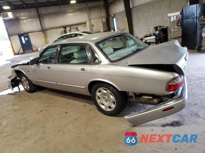 Drugie zdjęcie samochodu z przodu: 2002 JAGUAR VANDENPLAS VIN:SAJDA24C42LF44974 - miniatura