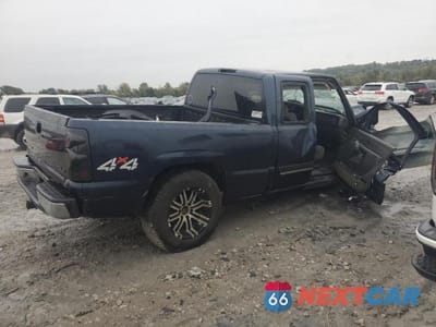 Trzecie zdjęcie samochodu z tyłu: 2005 CHEVROLET SILVERADO K1500 VIN:1GCEK19Z75Z137446 - miniatura