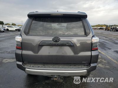 Zdjęcie 6 z 15 samochodu: 2015 TOYOTA 4RUNNER SR5/SR5 PREMIUM VIN:JTEBU5JR2F5272032 - miniatura