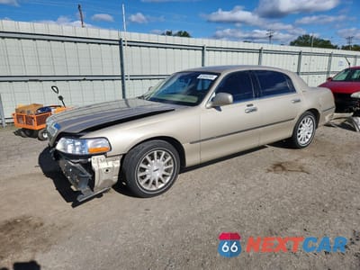2006 LINCOLN TOWN CAR SIGNATURE 1LNHM81W16Y610911 - główne zdjęcie licytacji z USA - miniatura