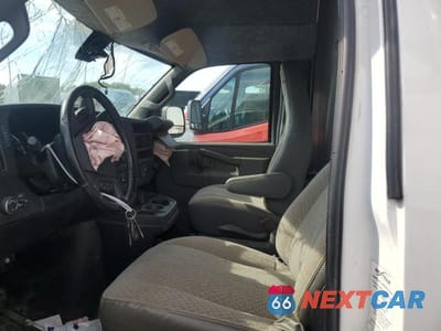 Zdjęcie 7 z 13 samochodu: 2021 CHEVROLET EXPRESS G3500 VIN:1GB0GSF76M1302358 - miniatura