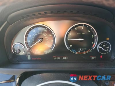 Zdjęcie 9 z 12 samochodu: 2016 BMW X5 XDR40E VIN:5UXKT0C55G0S76223 - miniatura