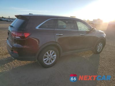 Trzecie zdjęcie samochodu z tyłu: 2019 KIA SORENTO LX VIN:5XYPGDA55KG530750 - miniatura