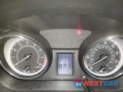 Zdjęcie 9 z 12 samochodu: 2010 SUZUKI KIZASHI SE VIN:JS2RE9A3XA6100732 - miniatura