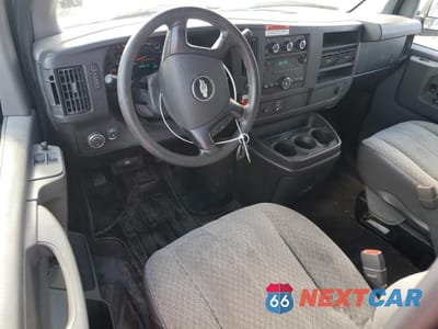 Zdjęcie 8 z 13 samochodu: 2009 CHEVROLET EXPRESS G3500 VIN:1GBHG39K291179853 - miniatura