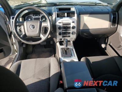 Zdjęcie 8 z 13 samochodu: 2011 MERCURY MARINER VIN:4M2CN8BG0BKJ06683 - miniatura