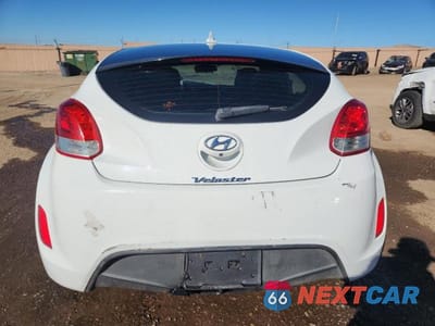 Zdjęcie 6 z 13 samochodu: 2014 HYUNDAI VELOSTER BASE VIN:KMHTC6AD7EU190996 - miniatura