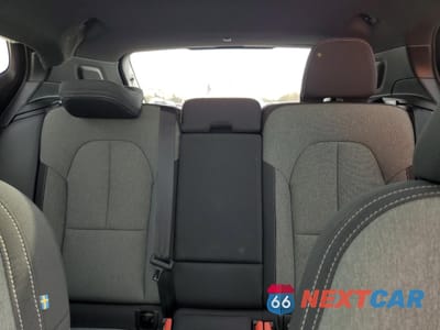 Zdjęcie 10 z 16 samochodu: 2025 VOLVO XC40 CORE VIN:YV4L12UJ6S2473169 - miniatura