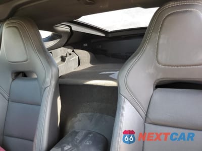 Zdjęcie 10 z 13 samochodu: 2017 CHEVROLET CORVETTE STINGRAY 1LT VIN:1G1YB2D73H5103260 - miniatura