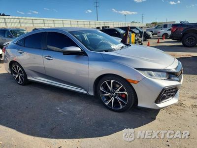 Czwarte zdjęcie samochodu z boku: 2018 HONDA CIVIC SI VIN:2HGFC1E5XJH702286 - miniatura