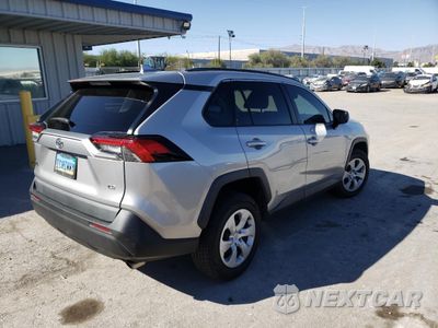 Trzecie zdjęcie samochodu z tyłu: 2020 TOYOTA RAV4 LE VIN:2T3H1RFV7LC038009 - miniatura