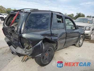 Trzecie zdjęcie samochodu z tyłu: 2004 CHEVROLET TRAILBLAZER LS VIN:1GNDT13S442359008 - miniatura