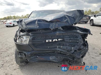 Piąte zdjęcie samochodu w środku: 2020 RAM 1500 VIN:1C6SRFFT7LN415852 - miniatura