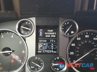 Zdjęcie 9 z 14 samochodu: 2014 LEXUS LX 570 VIN:JTJHY7AX2E4147448 - miniatura