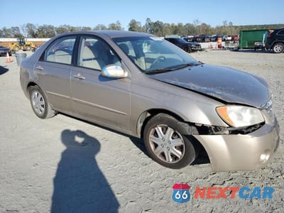 Czwarte zdjęcie samochodu z boku: 2006 KIA SPECTRA LX VIN:KNAFE121765315751 - miniatura