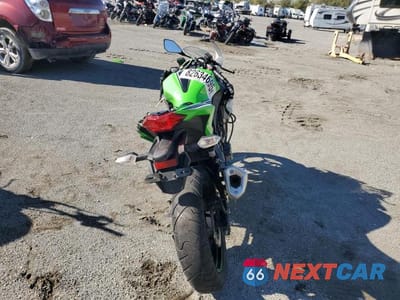 Czwarte zdjęcie samochodu z boku: 2013 KAWASAKI EX300 A VIN:JKAEX8A19DDA06558 - miniatura