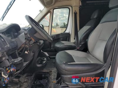 Zdjęcie 7 z 14 samochodu: 2017 RAM PROMASTER 1500 1500 STANDARD VIN:3C6TRVAG0HE524979 - miniatura