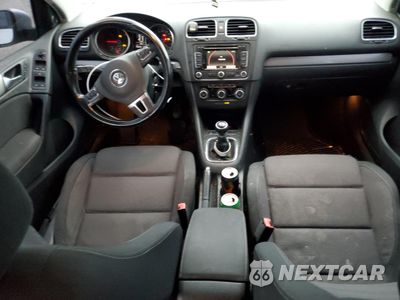 Zdjęcie 8 z 14 samochodu: 2011 VOLKSWAGEN GOLF VIN:WVWNM7AJ3BW026148 - miniatura